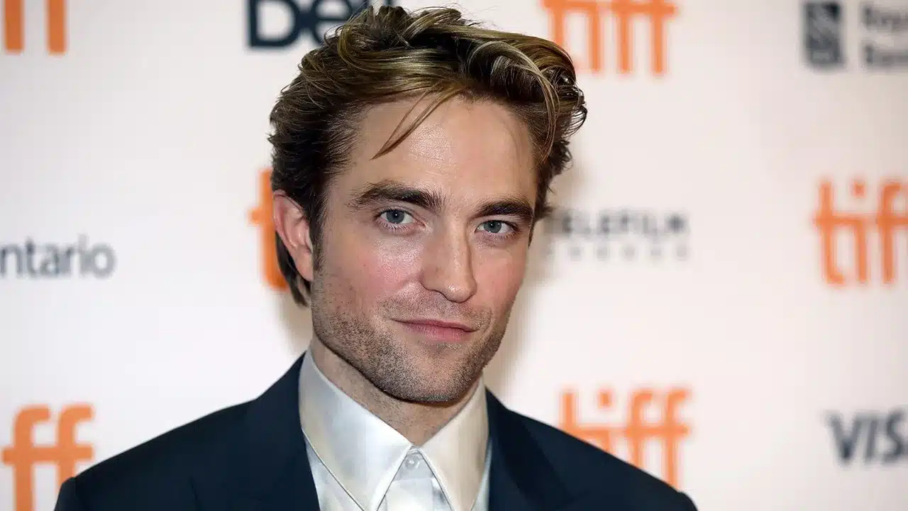 Robert Pattinson Net Worth: Figures of the OG Edward Cullen