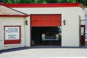 DIY or Professional Repair of Garages: Making the Right Choice