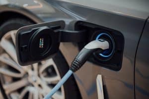 5 Factors To Consider Before Buying An Electric Car