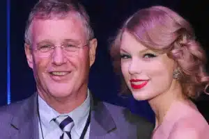 Taylor Swift's Father Allegedly Punches Photographer in Australia