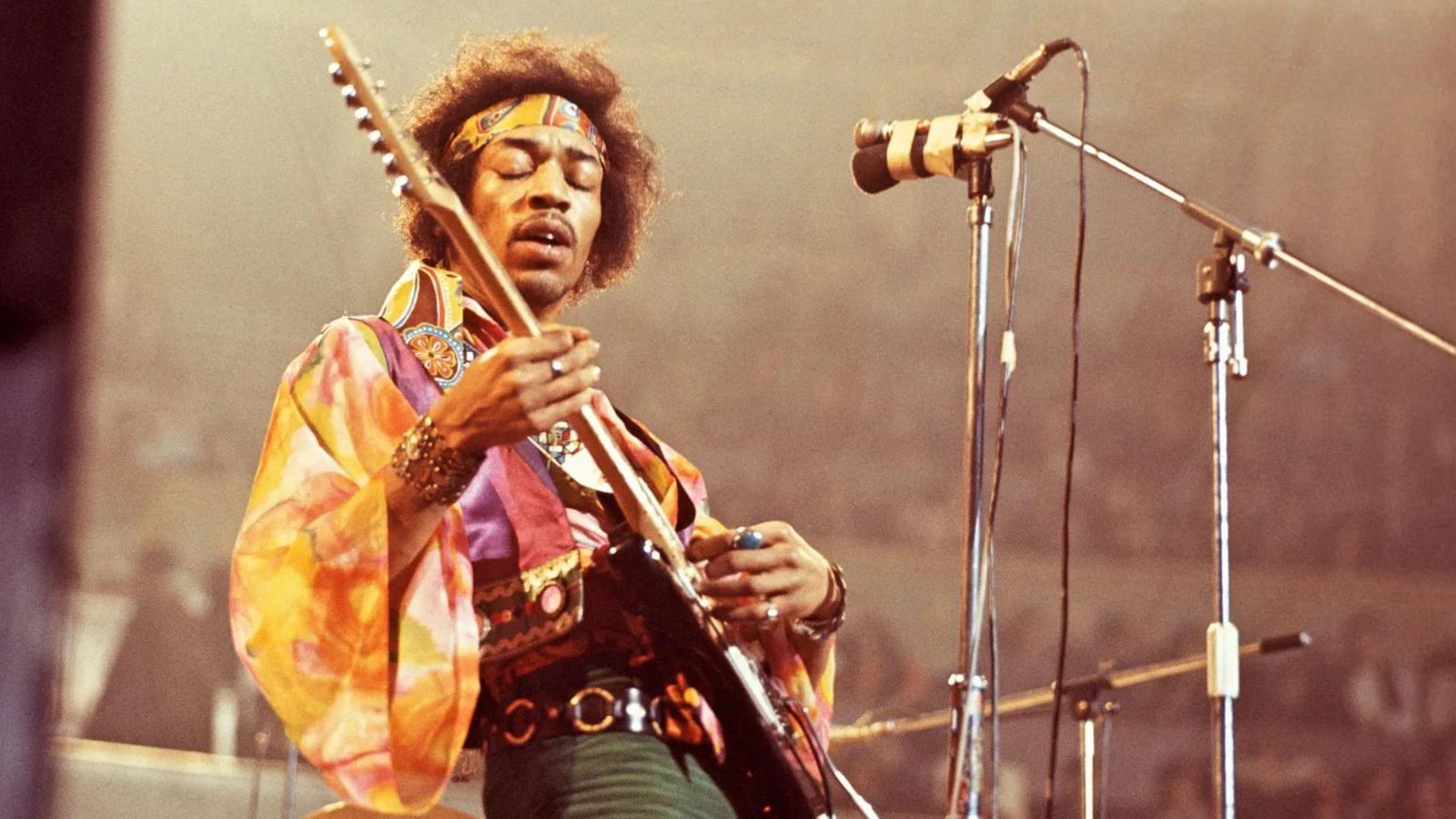  Jimi Hendrix
