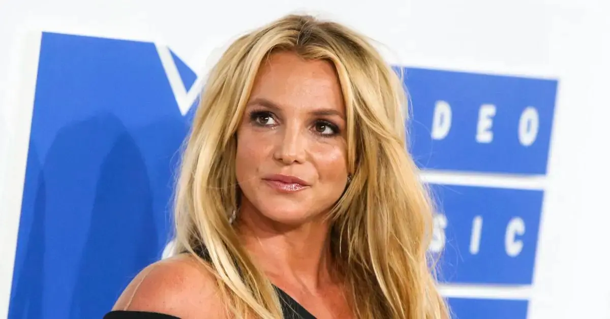 Britney Spears Spotted ‘Topless’ After a Heated Argument with Boyfriend; Says “I Felt Completely Harassed”